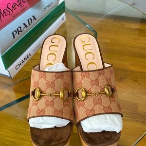 Gucci sandals